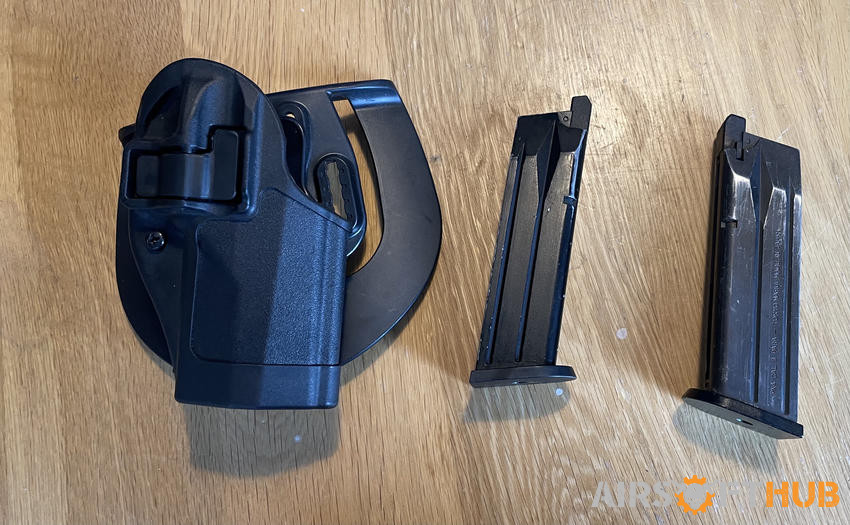 PX4 mags & Holster - Used airsoft equipment