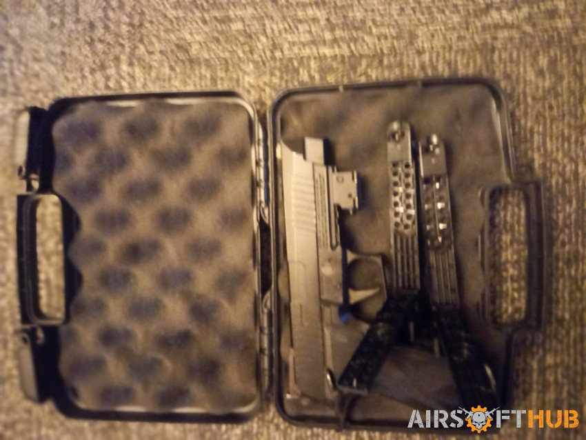sig sauer p226 xfive 20 shot - Used airsoft equipment