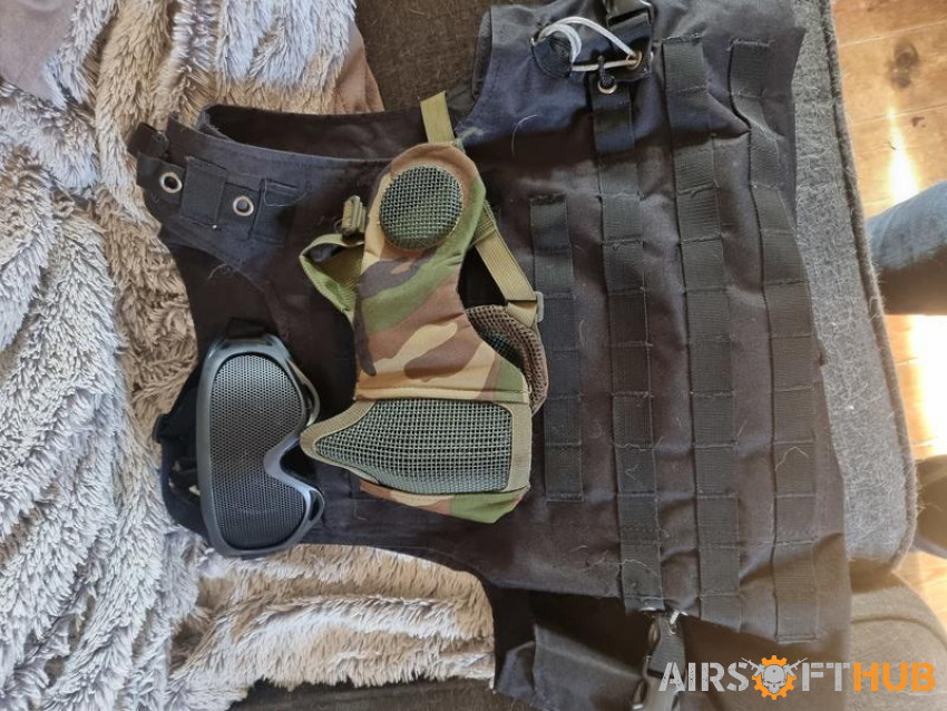Vest, Helmet, Goggles - Used airsoft equipment