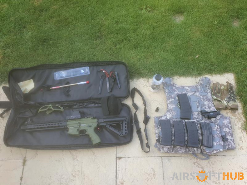Air soft starter kit - Used airsoft equipment