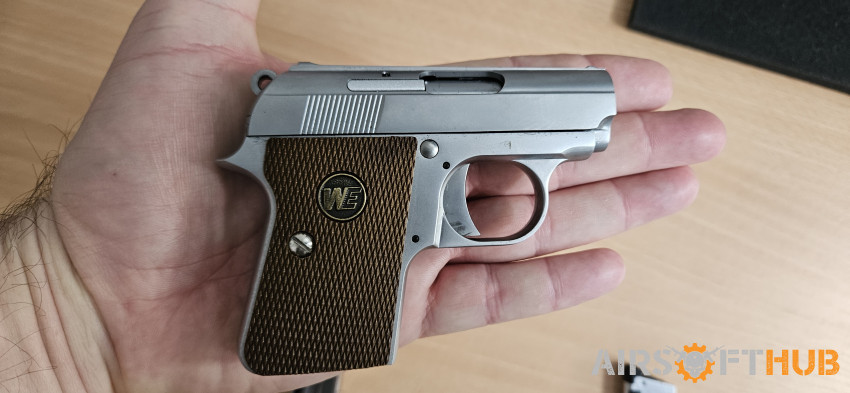 Colt WE 25 (The mini pistol) - Used airsoft equipment
