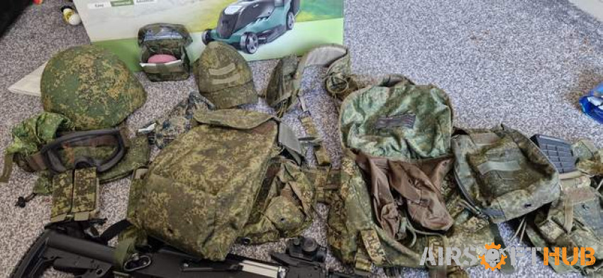 Digital flora job lot - Used airsoft equipment
