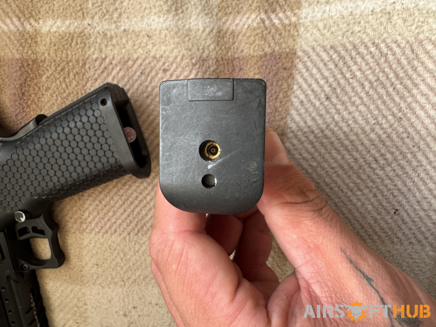 Ssp2 + 1 mag - Used airsoft equipment