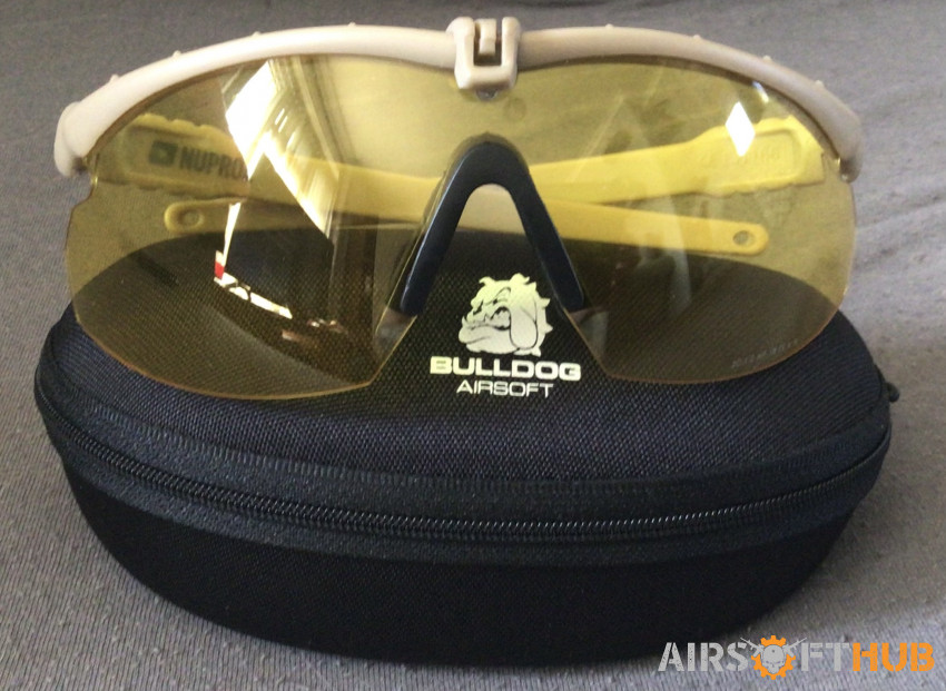 Nuprol eye pro / Bulldog case - Used airsoft equipment