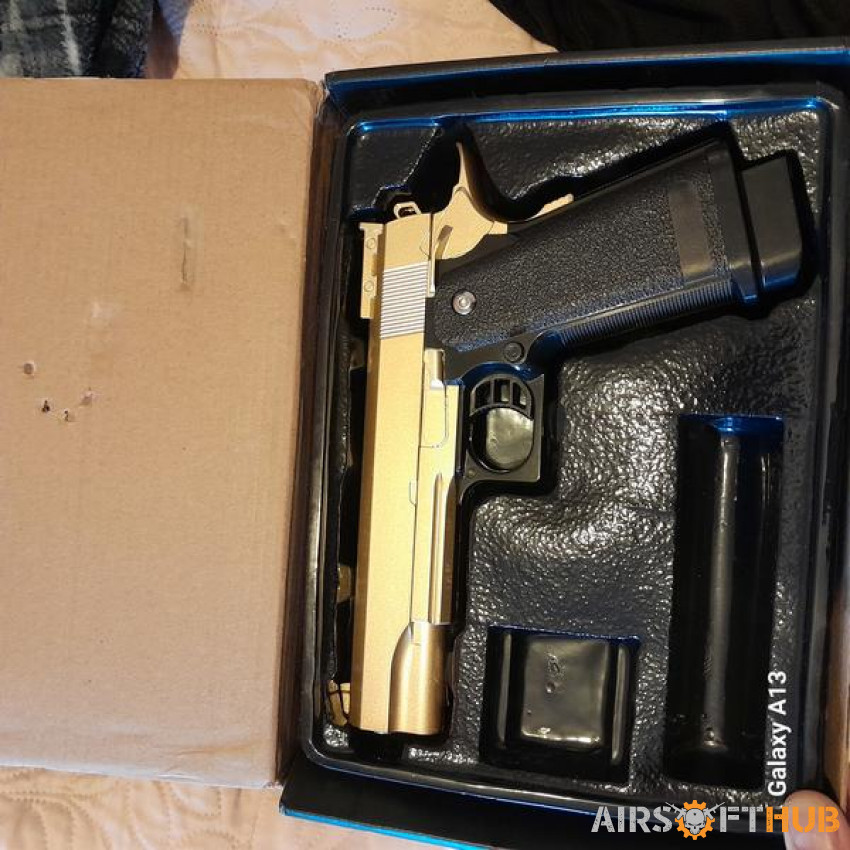 1 gas revolver 2 spring pistol - Used airsoft equipment