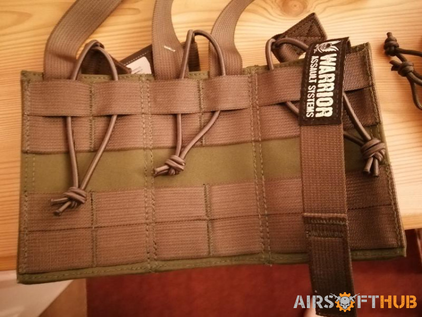 Warrior pouches - Used airsoft equipment