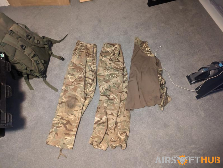 loads of gear - Used airsoft equipment