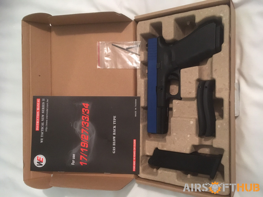 WE Glock 17 Gen 4,  spare mag - Used airsoft equipment