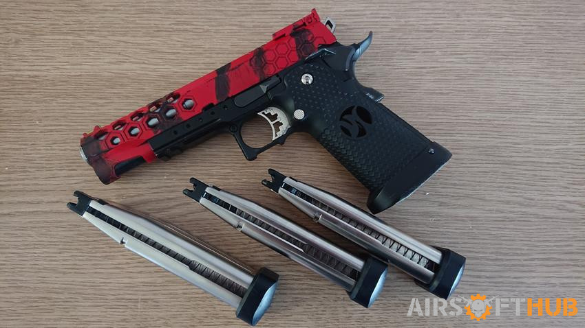 AW 5.1 hi capa + 3 Mags spares - Used airsoft equipment
