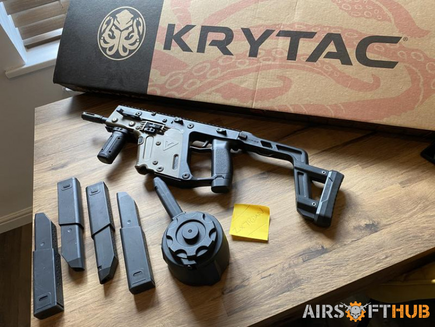 Krytac Kris’s Vector + extras - Used airsoft equipment