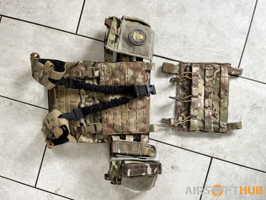 Plate carrier combat vest - Used airsoft equipment