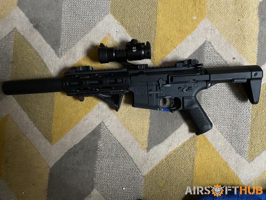 Honey badger ares am014 - Used airsoft equipment