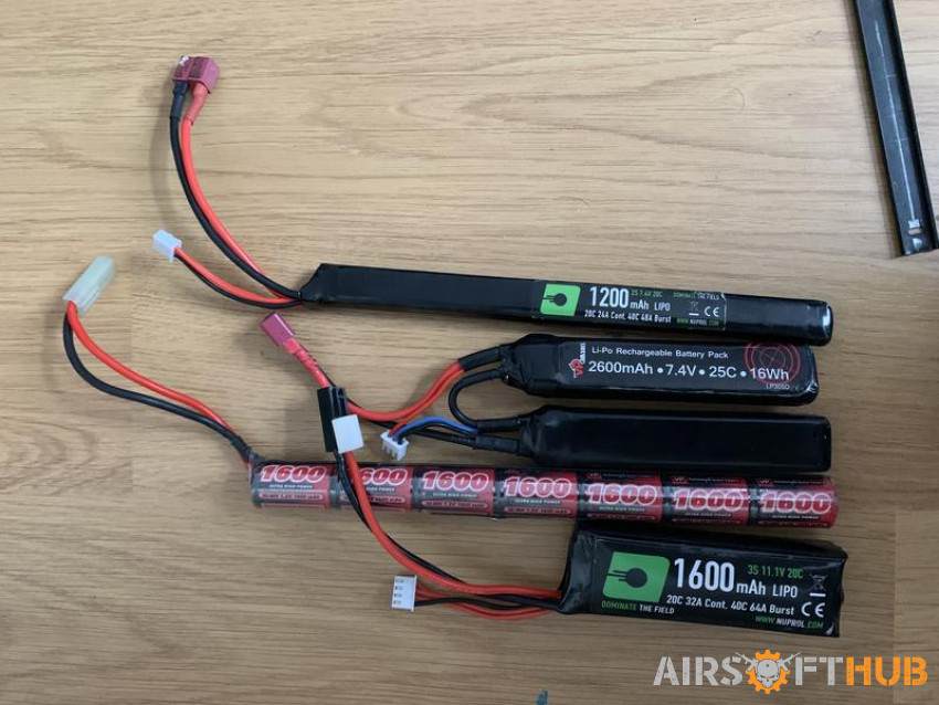 4 batteries - Used airsoft equipment