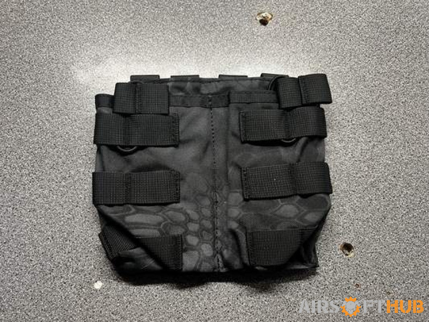 Lots of Molle pouches - Used airsoft equipment