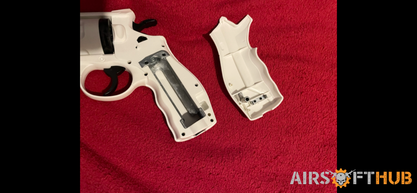 Umarex H8R Gen2 Revolver - Used airsoft equipment
