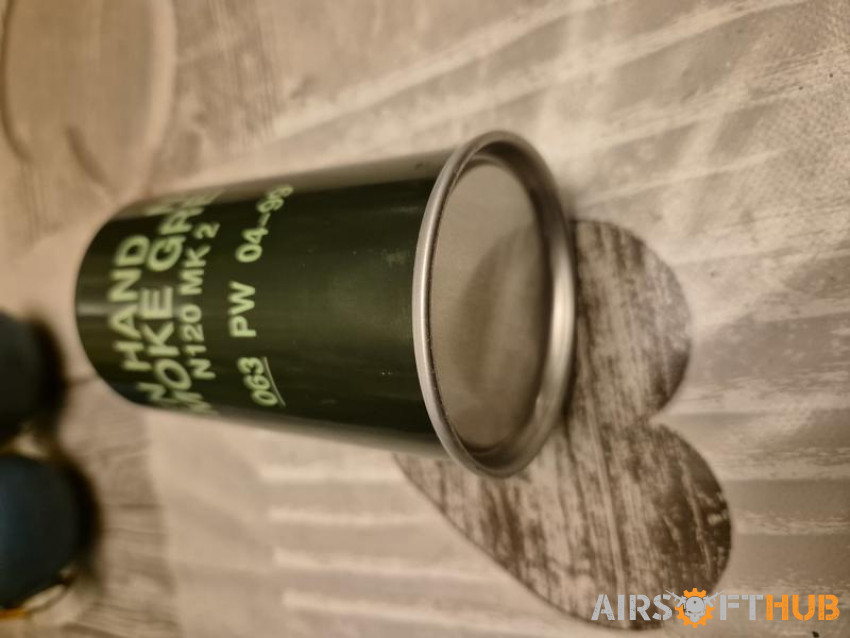 Smoke grenade no83 grey - Used airsoft equipment