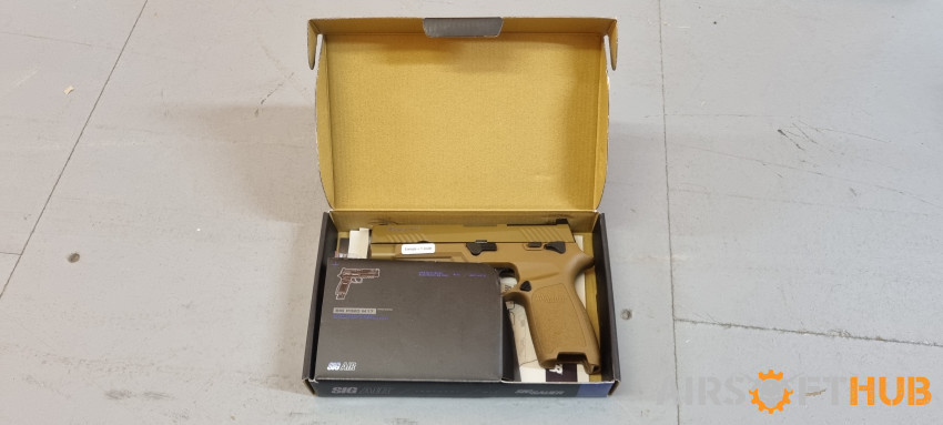 *SOLD* M17 / P320 - Used airsoft equipment