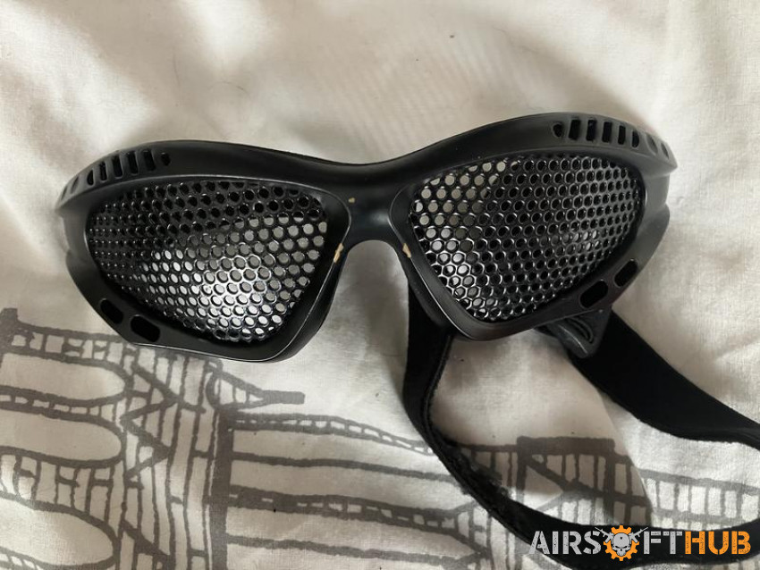 Eye protection x 2 - Used airsoft equipment