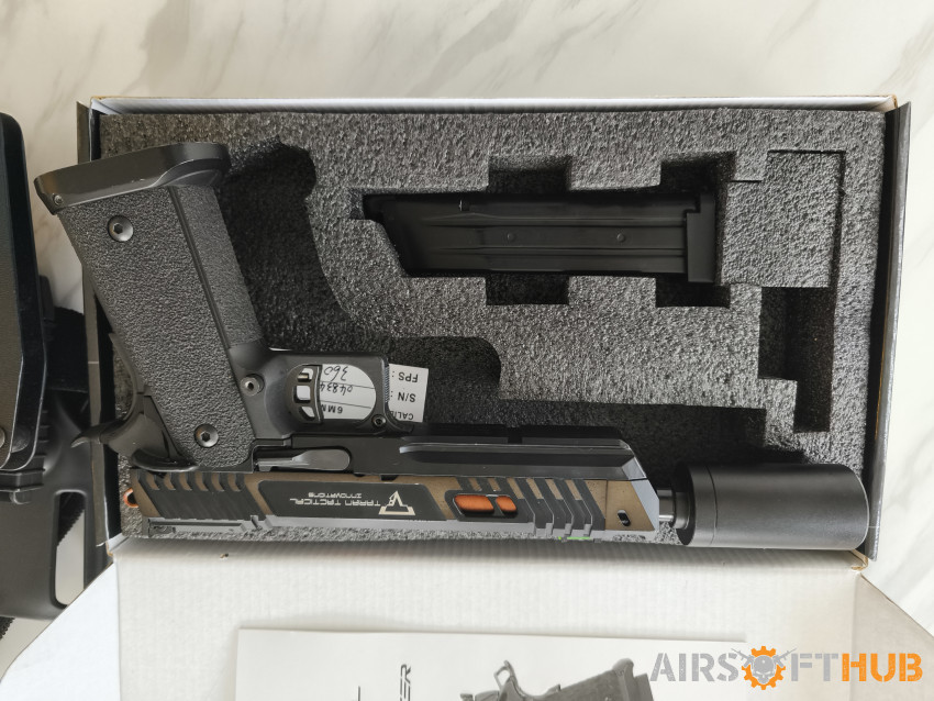 Pitt Viper Pistol Plus Extras - Used airsoft equipment