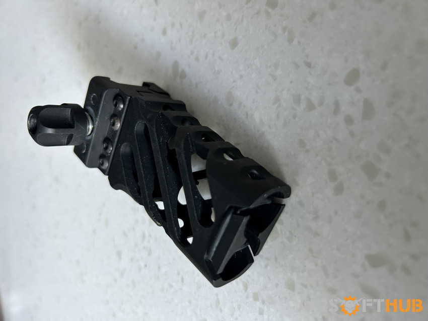 Vertical Grip - Used airsoft equipment