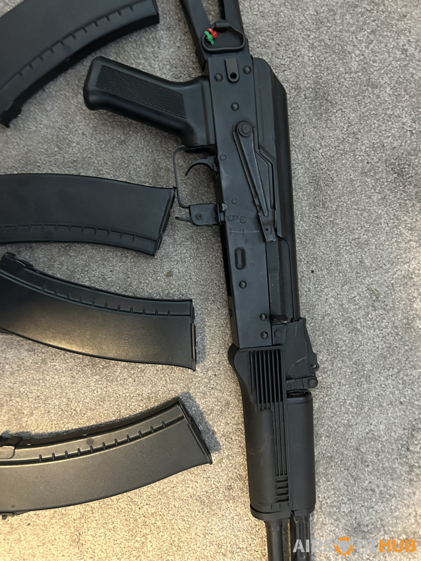 LCT AK105 with mags - Used airsoft equipment
