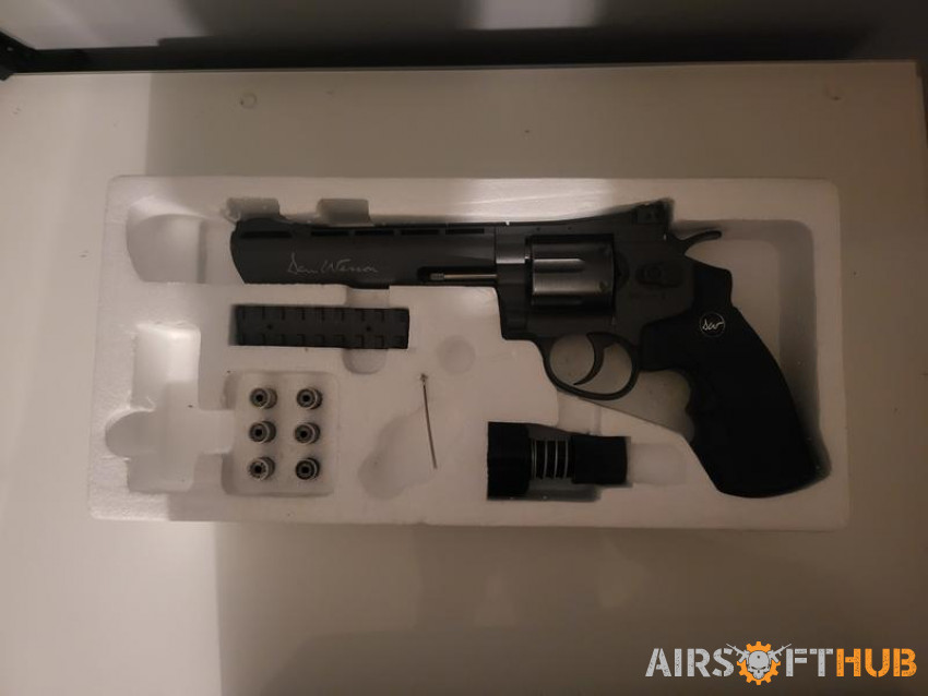 Dan wesson 6 revolver - Used airsoft equipment