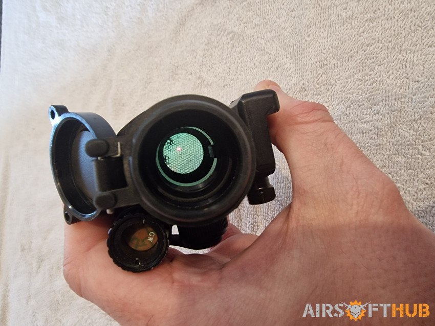 Clone aimpoint red dot - Used airsoft equipment