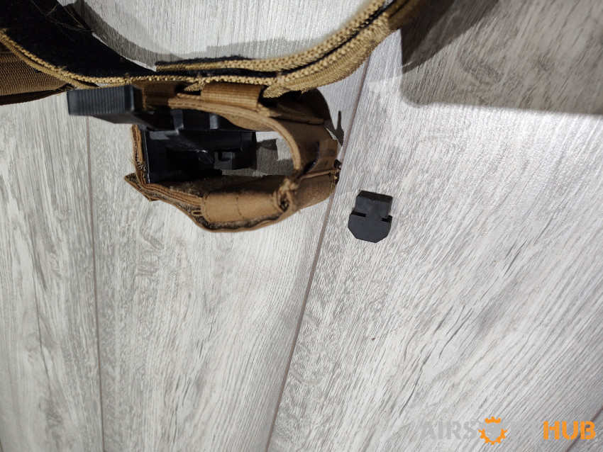 W.A.S. Universal Holster - Tan - Used airsoft equipment