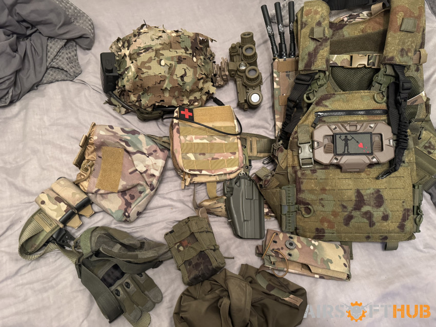 Huge Bundle - Used airsoft equipment