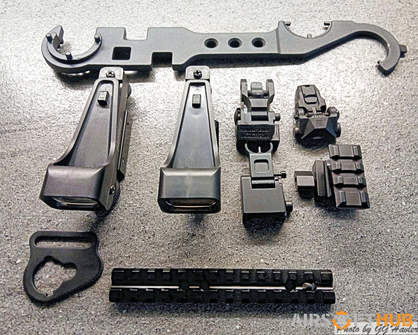 Assorted bits and peices - Used airsoft equipment