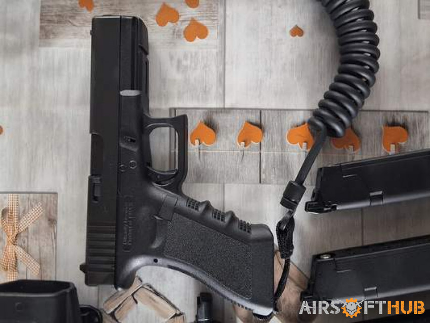 Umarex Glock 17 Ultimate GHK - Used airsoft equipment