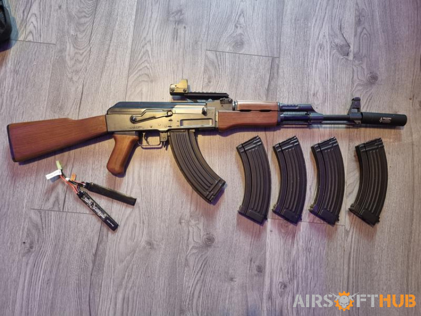 AK47 works perfect - Used airsoft equipment