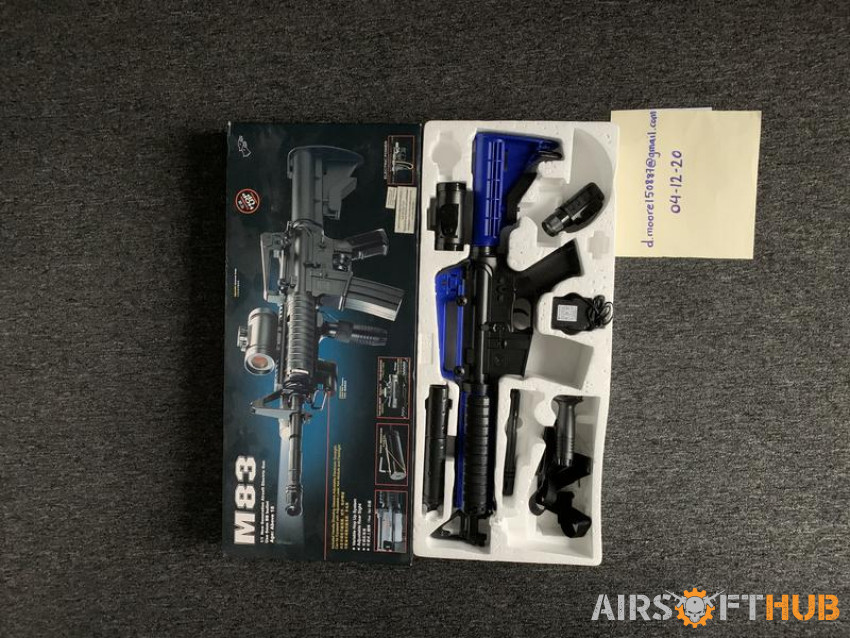 M83 Battery Airsoft gun - Used airsoft equipment