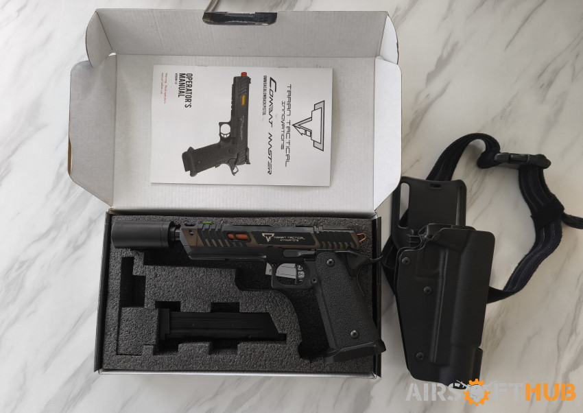 Pitt Viper Pistol Plus Extras - Used airsoft equipment