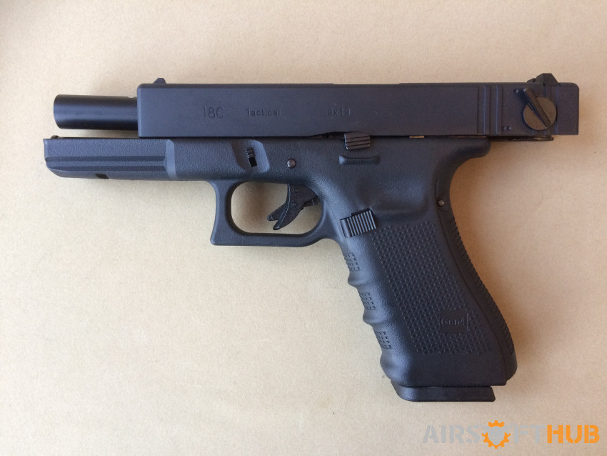 WE Glock 18c gas blowback pist - Used airsoft equipment