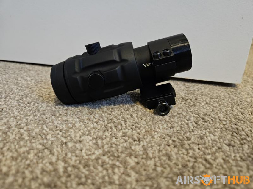 Vector optics 3 magnifier and - Used airsoft equipment
