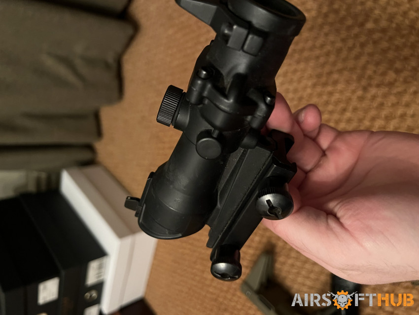 Acog 4x Magnification - Used airsoft equipment