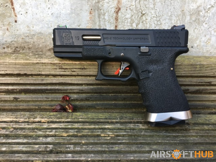 WE WET Glock 19 GBB - Used airsoft equipment