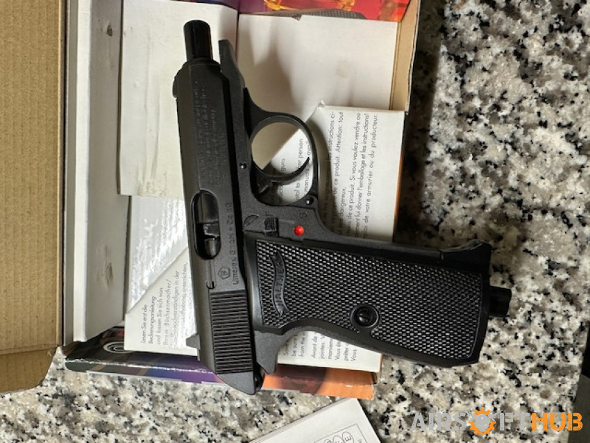 Walther PPK/S - Used airsoft equipment