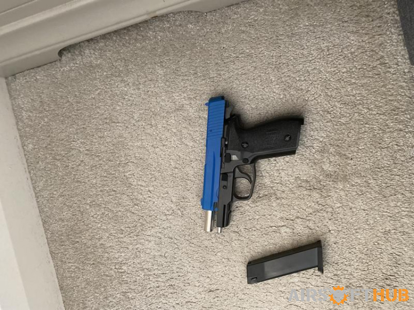 Air soft pistol - Used airsoft equipment