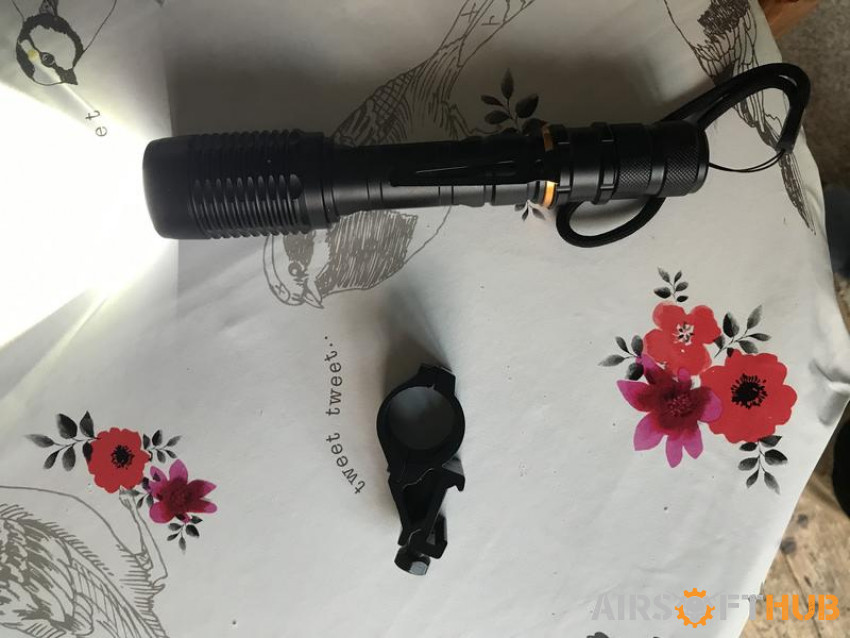 NEW torch and mount - Used airsoft equipment