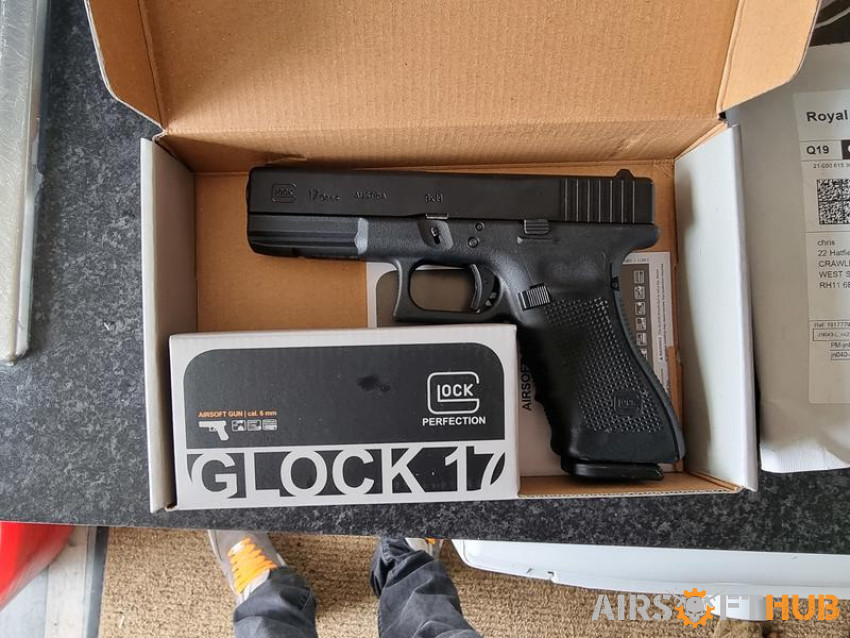 Licenced glock 17 - Used airsoft equipment