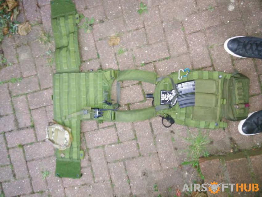 Condor plate carrier with pouc - Used airsoft equipment
