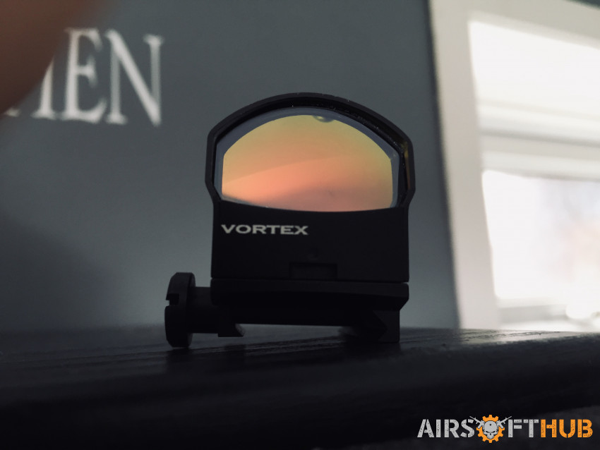 Vortex Venom red dot sight - Used airsoft equipment