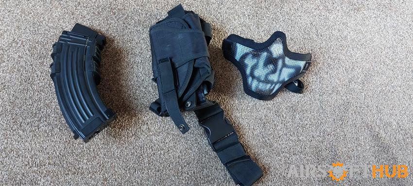 Various - Used airsoft equipment