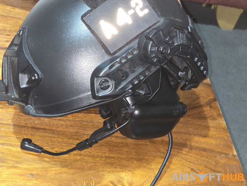 Emerson FAST MH + Earmor M32. - Used airsoft equipment