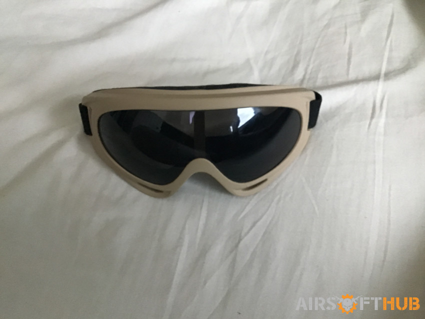 Tan goggles - Used airsoft equipment