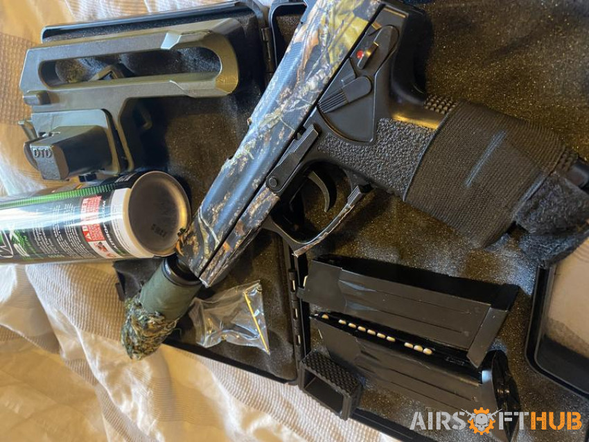 Airsoft pistol - Used airsoft equipment