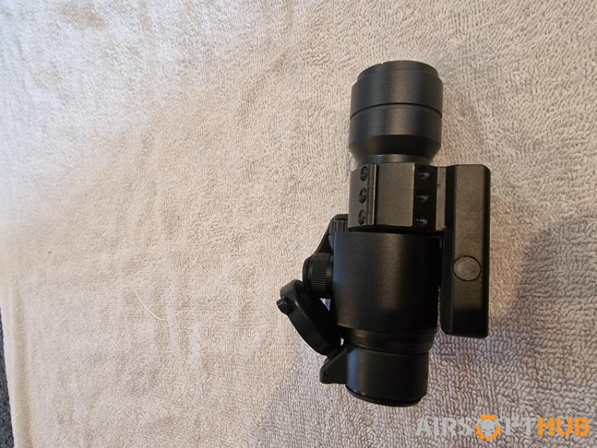 Clone aimpoint red dot - Used airsoft equipment