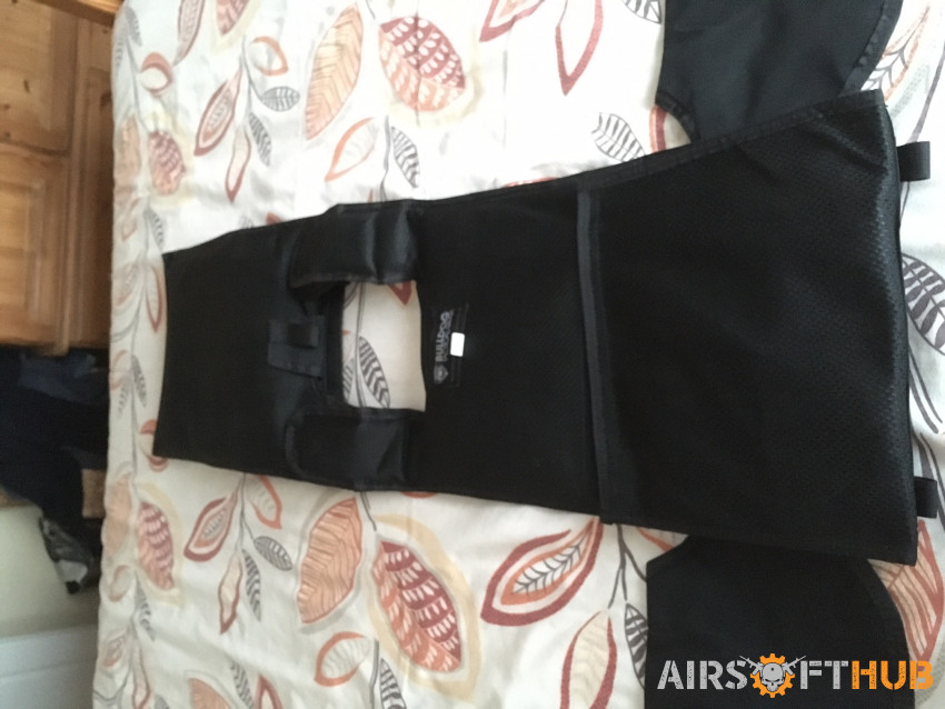 Airsoft Lot - Vest, Case etc. - Used airsoft equipment